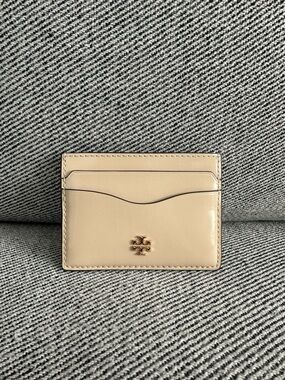 NWT Tory Burch Emerson Slim Card Case 139340 Soft Serve